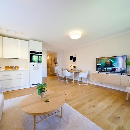 Edler Wohnraum Schwanenteich-Oase Mit Balkon, Kaffeevollautomat, Lift & Parkplatz Apartment Zwickau Ngoại thất bức ảnh