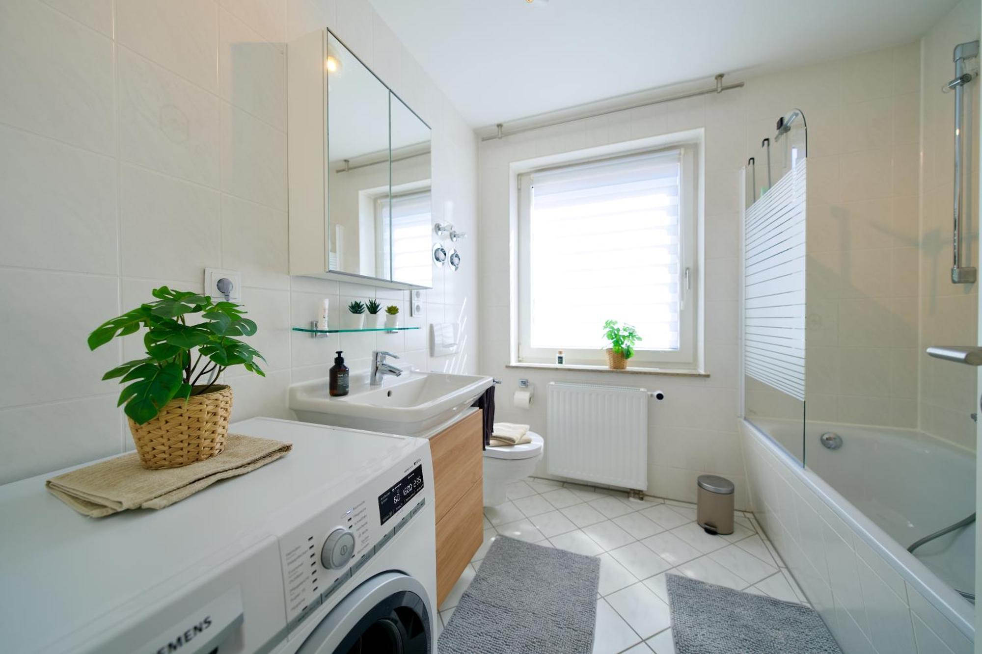 Edler Wohnraum Schwanenteich-Oase Mit Balkon, Kaffeevollautomat, Lift & Parkplatz Apartment Zwickau Ngoại thất bức ảnh