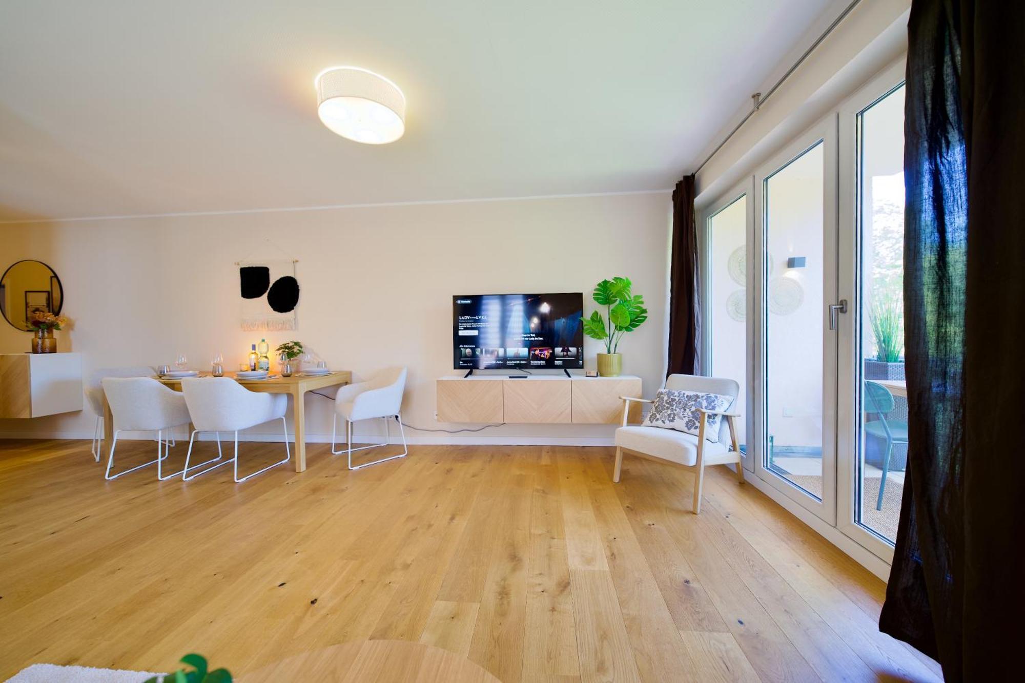 Edler Wohnraum Schwanenteich-Oase Mit Balkon, Kaffeevollautomat, Lift & Parkplatz Apartment Zwickau Ngoại thất bức ảnh